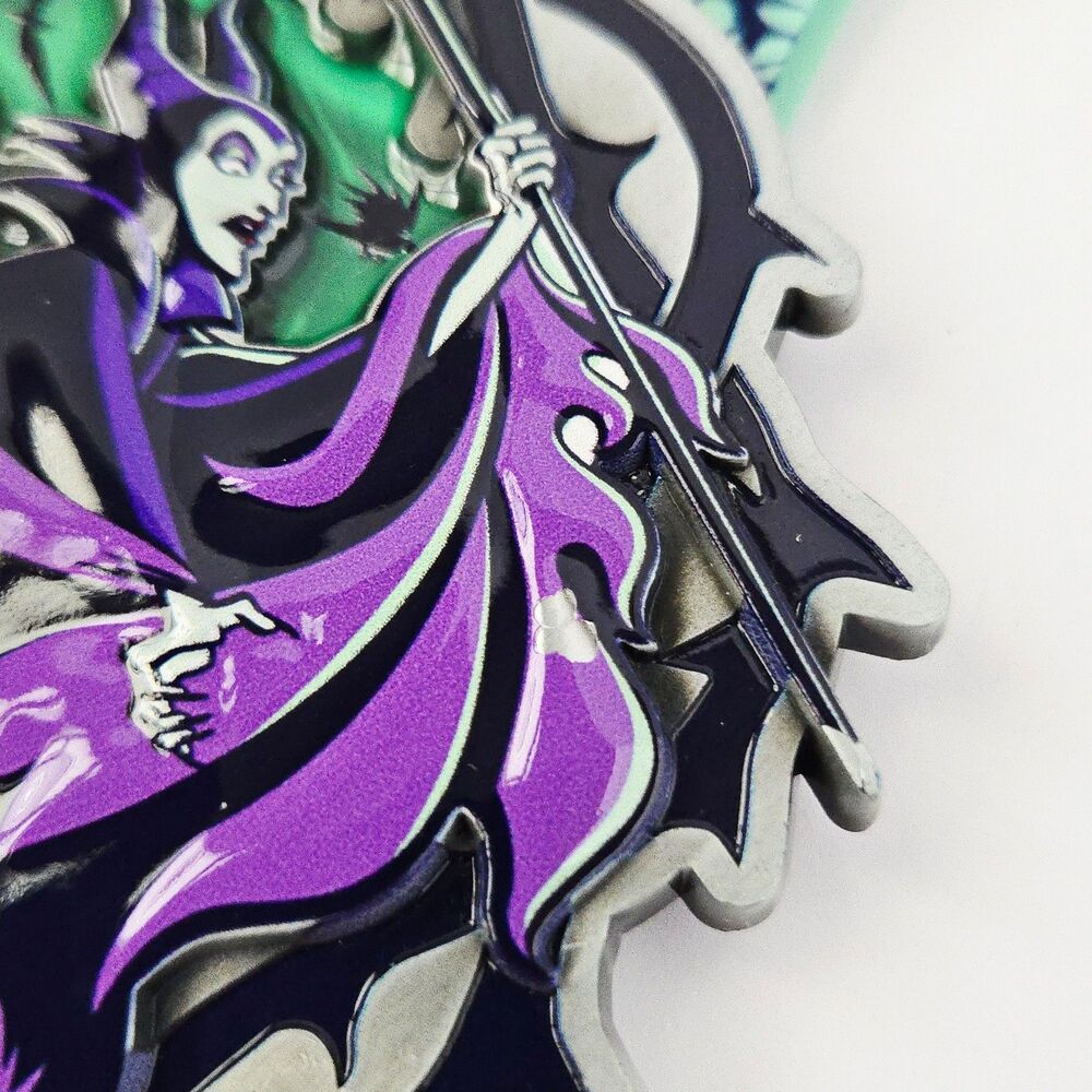 Disneyland Halloween 2025 runDisney Half Marathon Maleficent Finisher Medal READ - Picture 4 of 10